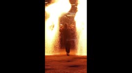 Breathtaking fire pot performance in China's Wuyuan