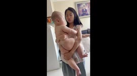 Giant six-month-old baby boy surprises Chinese family