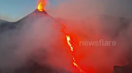 Italy: Spectacular Volcanic Activity Unfolds at Mount Etna