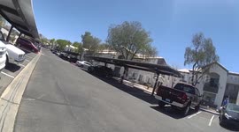 USA: LVMPD Officer Rescues Dogs from Hot Vehicle Amid Soaring Temperatures