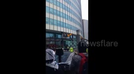 UK: Police arrest actionists after a successful action disrupting CDW