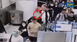 China: Man Caught Smuggling 100 Snakes In His Trousers