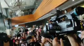 A number of TV journalists in Indonesia experienced physical violence following the verdict in the corruption case of the former minister of agriculture