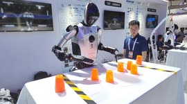China: China First Full-size Open Source Universal Humanoid Robot Qinglong