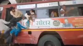 India: Road accident on Haridwar-Dehradun highway, UP Roadways bus broke the railing of the bridge and fell down