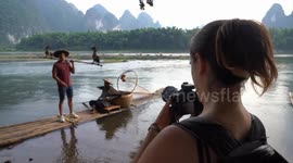 Mexican YouTubers impressed by China's development in recent years