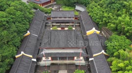 China: Qiguang Buddhist Temple in Shaoxing