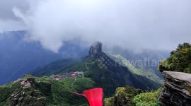 China: Mount Fanjing Goldentop in Tongren