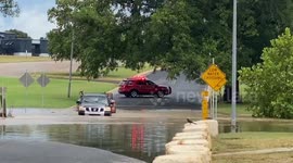 Driver and passenger stuck in flood at Long Branch Park, Killeen, Texas