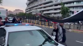 USA: Palestine supporters continue protest in front of the Watergate Hotel