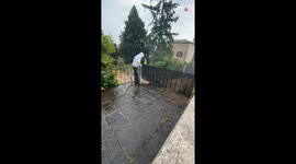 Reclaiming lost glory: Dirt warrior restores a dirty terrace after 5 years