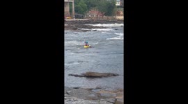 Kayaker's insane maneuvering through Cutbait Rapid is a thrilling watch