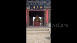 China: Jingtu Monastery in Yingxian county