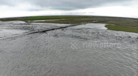 Iceland ring road closure video Skálm river bridge glacial flood glacier Mýrdalsjök Hringvegur Skálmarbrú