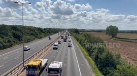 Convoy of 200 tow-trucks drive together in memory of beloved mobile mechanicConvoy of 200 tow-trucks drive together in memory of beloved mobile mechanic