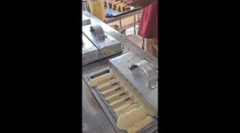 spilling the dough in many ways makes a cake that sells well