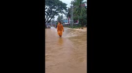 Heavy rain causes flooding on Malappuram Munduparamba Bypass, Kerala, India