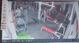 While running on the treadmill inside a gym died in Ghaziabad, Uttar Pradesh,CPR treatment not saved