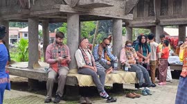 Participants of the 2024 International Conference on Local Knowledge, Practices and Innovations of Indigenous Peoples from the United States, Nepal, Kenya, the Philippines and Thailand studying in Toraja