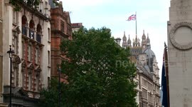 UK: UK government holds emergency meeting amid ongoing protests