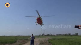 Spain: A helicopter has fallen while doing fumigation tasks in the rice fields, in the Alfafar area