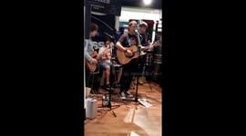 I was shopping in the town and I saw a crowd of people around HMV