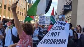 UK: Outside Hammersmith police station protesters demanded the release of the Filton6