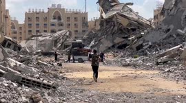 Palestine: Palestinians Struggle to Find Safety After Israeli Evacuation Order in Khan Yunis