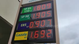 Fuel prices: a historic diminution.  The prices displayed at service stations have certainly delighted many motorists, with fuel prices which had not been this low for more than a year. However, tensions in the Middle East could well cause the price of a