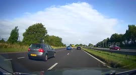 Terrifying moment UK motorist's rear suspension collapses at 70mph on motorway causing car to spin out