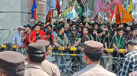 Demonstration of Thousands of Students on Regional Head Election Law in Lampung Indonesia is Chaotic