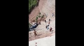 Bus crashes into ravine killing 29 in Pakistan