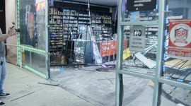 USA: Chatsworth Burglars Slam Truck Into Smoke Shop Owner Speaks On Camera Part 2