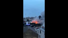 Video captures thick smoke from controlled explosion fire in London