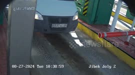 Water bottles help put out fire in truck at toll booth