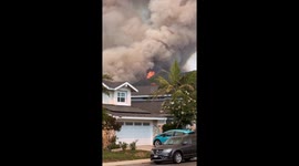 Residents Scramble as 'Airport Fire' Rages Toward Homes in Robinson Ranch