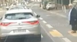 Pedestrian priority violation to an elderly woman. Paris suburb, Malakoff. 10 sept 2024