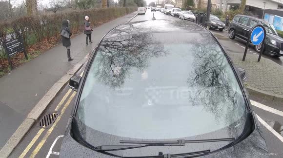Furious motorist tells cyclist 'I hope you get killed' after being caught driving on wrong side of road in London