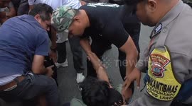 Clash erupts at Indonesian student protest; Police detain disruptors