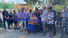 USA: CaltransDist7’s Marlon Regisford, Dep. Dist. Director of Planning and Local Assistance, joins Others for Friday’s unveiling of Clean CA 5M-funded Ventura River Trail