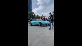 Porsche 911 prepares for Gumball 3000 rally in Phnom Penh