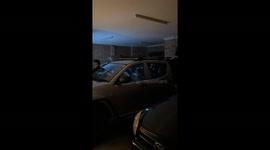 Dad and kids jam to Queen's 