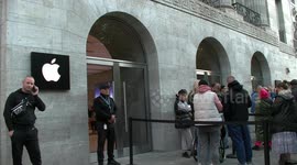 Germany: Apple Store in Berlin Sees Massive Lines for iPhone 16 Launch
