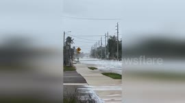 US: Fort Myers Beach Fire District Halts Emergency Runs Amidst Deteriorating Road Conditions