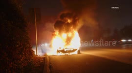 US, Los Angeles: Palms Auto Fire on 10 Freeway