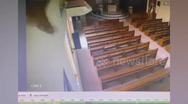 Brazil: Mission Impossible: Burglar Crawls Through Window To Rob Church