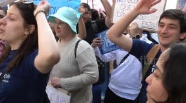 Massive mobilization in defense of the budget for public education in Argentina