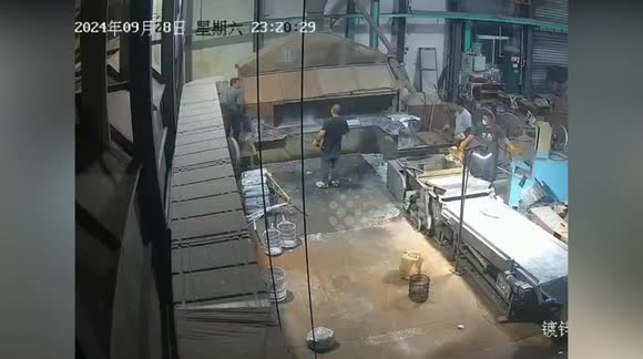 Molten zinc explodes and almost burns fleeing factory worker alive - Buy, Sell or Upload Video Content with Newsflare