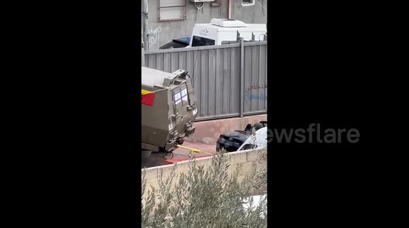 Israeli Forces Storm Qalandia Refugee Camp North of Jerusalem