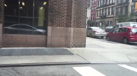 People in New York cool down using fire hydrant